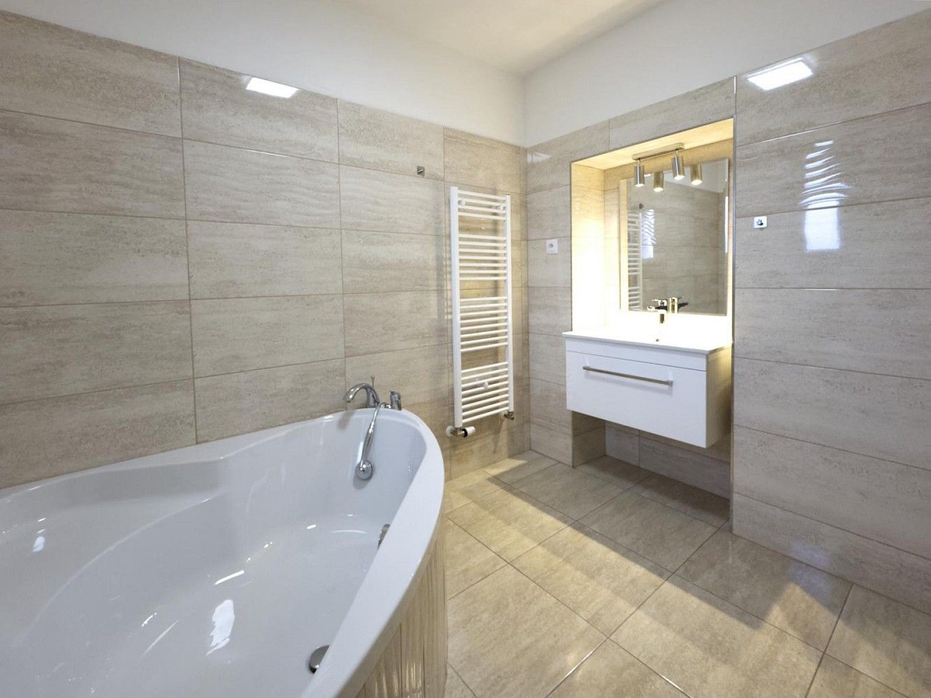 Byt 3+1 · 94 m² · Ostravská, Bohumín - Vrbice, okres Karviná - 3