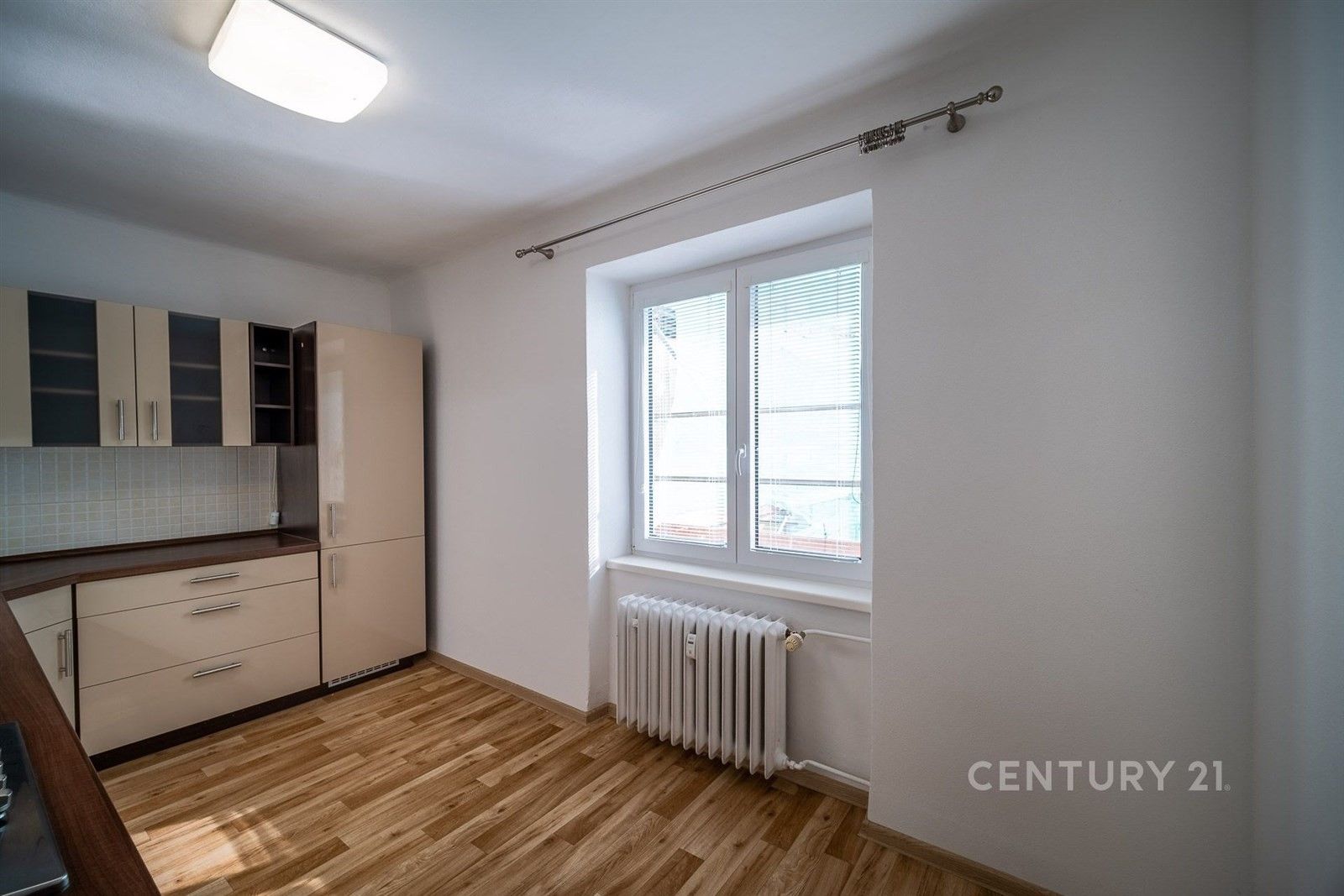 Pronájem byt 2+1 - Polní, České Budějovice, 61 m²