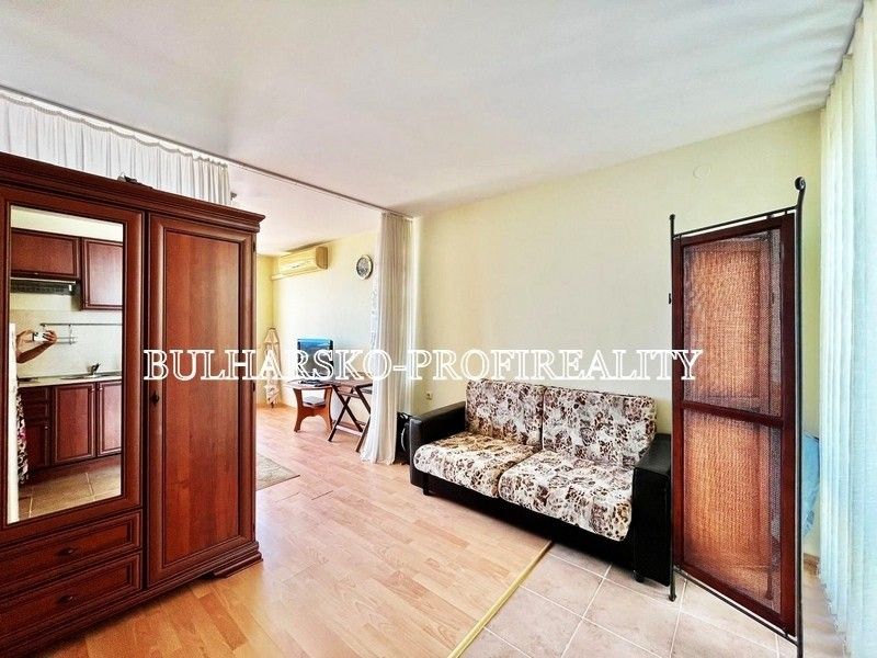 Prodej byt - 987 66, Zahraničí