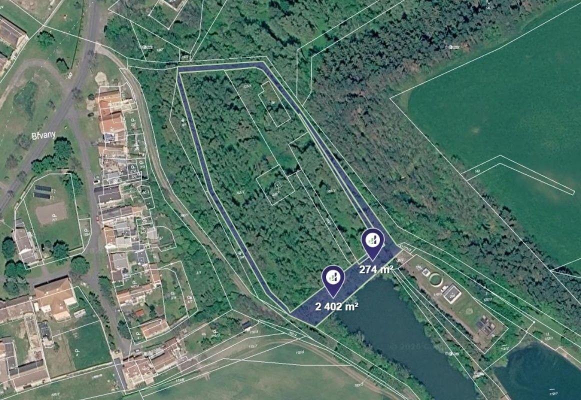 Pozemek, 1 879 m²