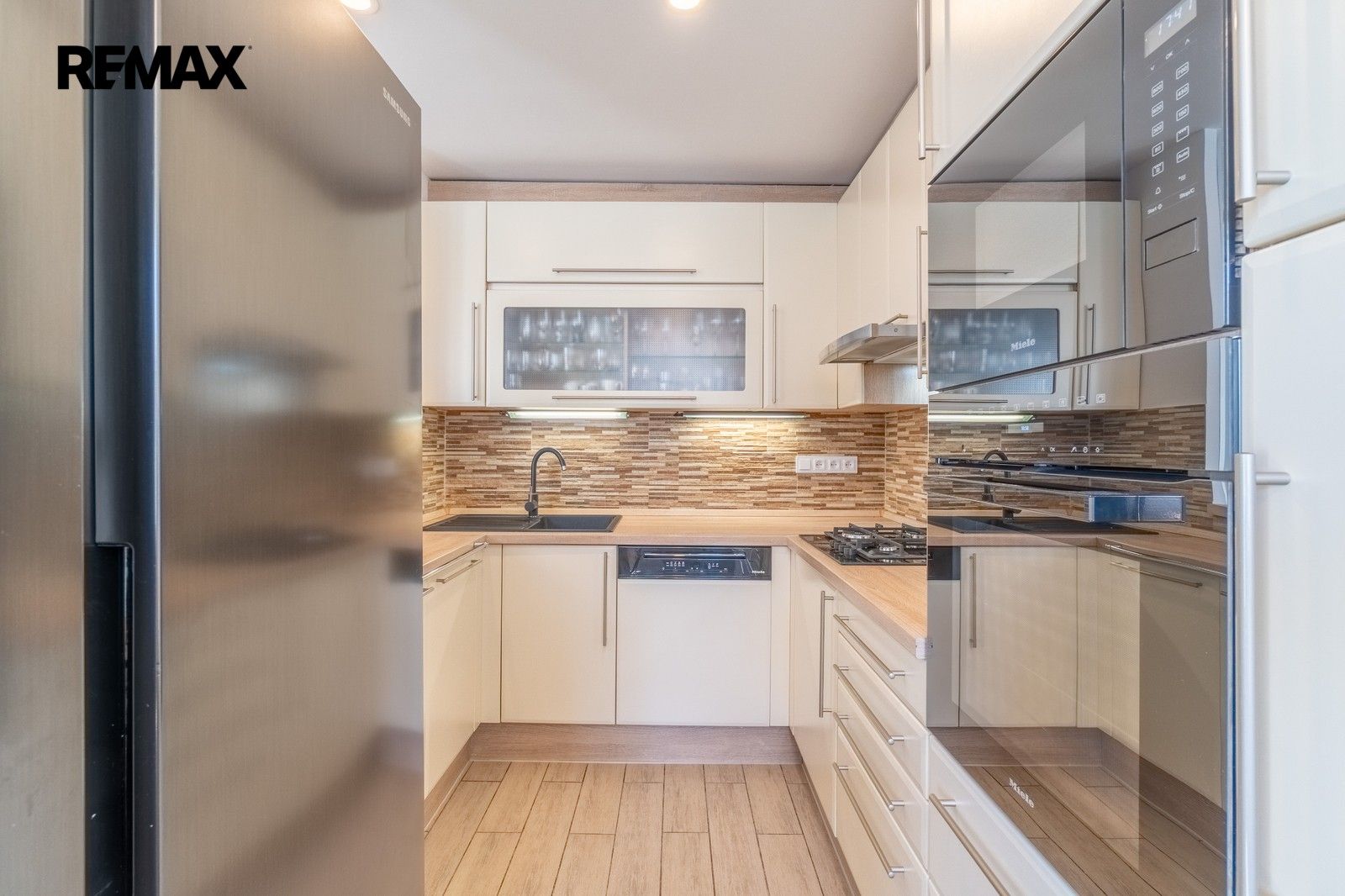 Prodej byt 3+1 - Na Komořsku 2176, Praha Komořany, 70 m² - 5