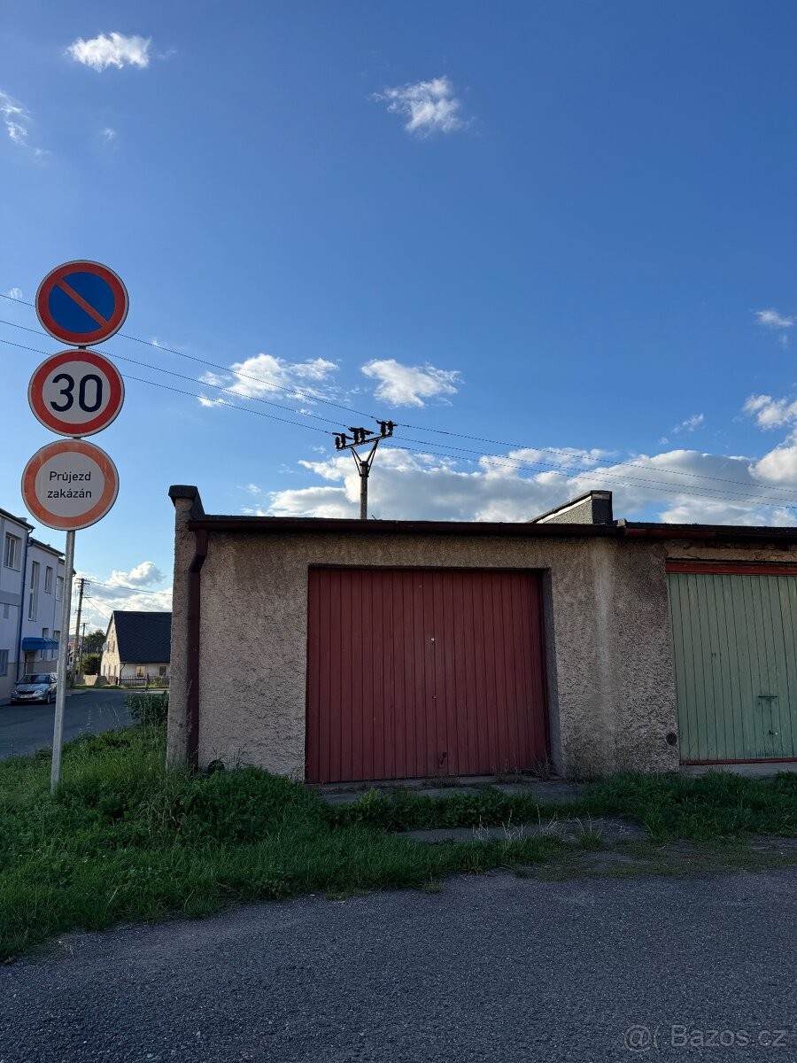 Garáž · Rtyně v Podkrkonoší, 542 33 - 3