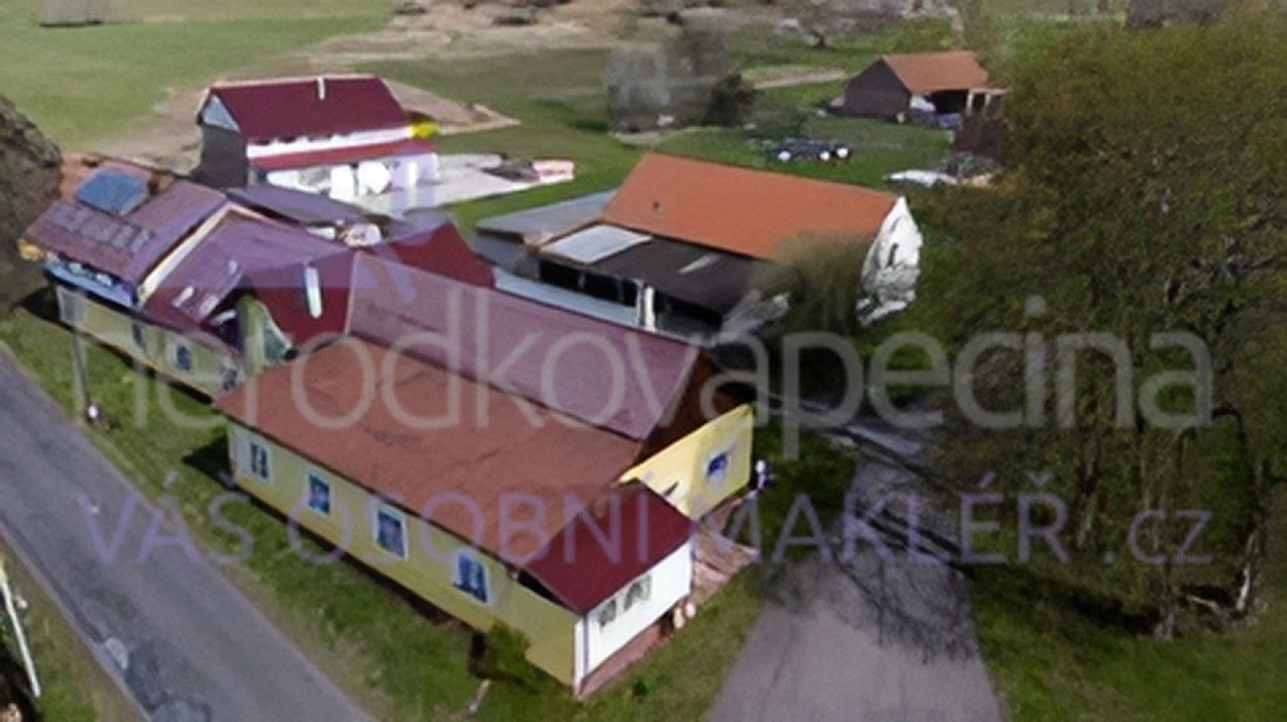 Rodinné domy, Velká Chmelištná, 2 286 m²