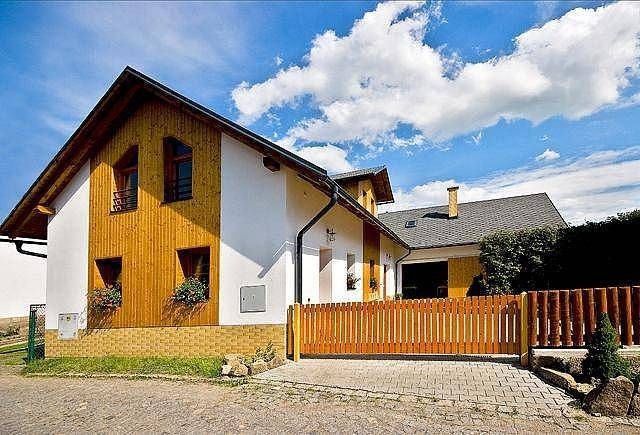 Chaty, Rovensko pod Troskami, Liberecký kraj - 1