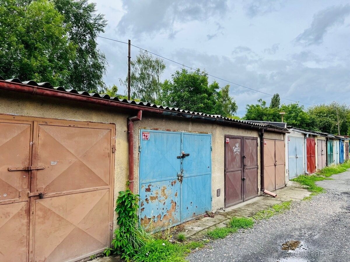 Garáže, Lovosice, 410 02 - 2