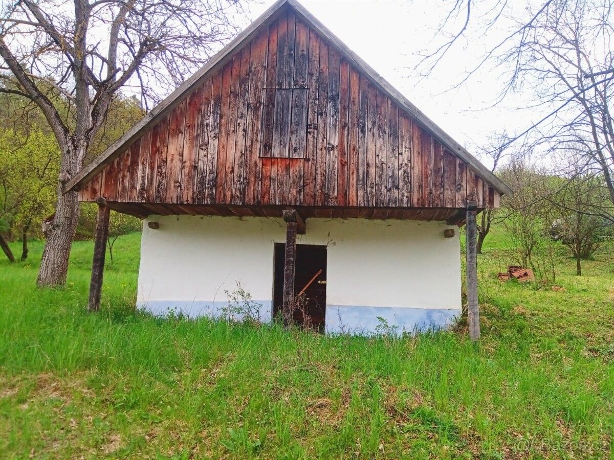 Chaty, Hradčovice, 687 33