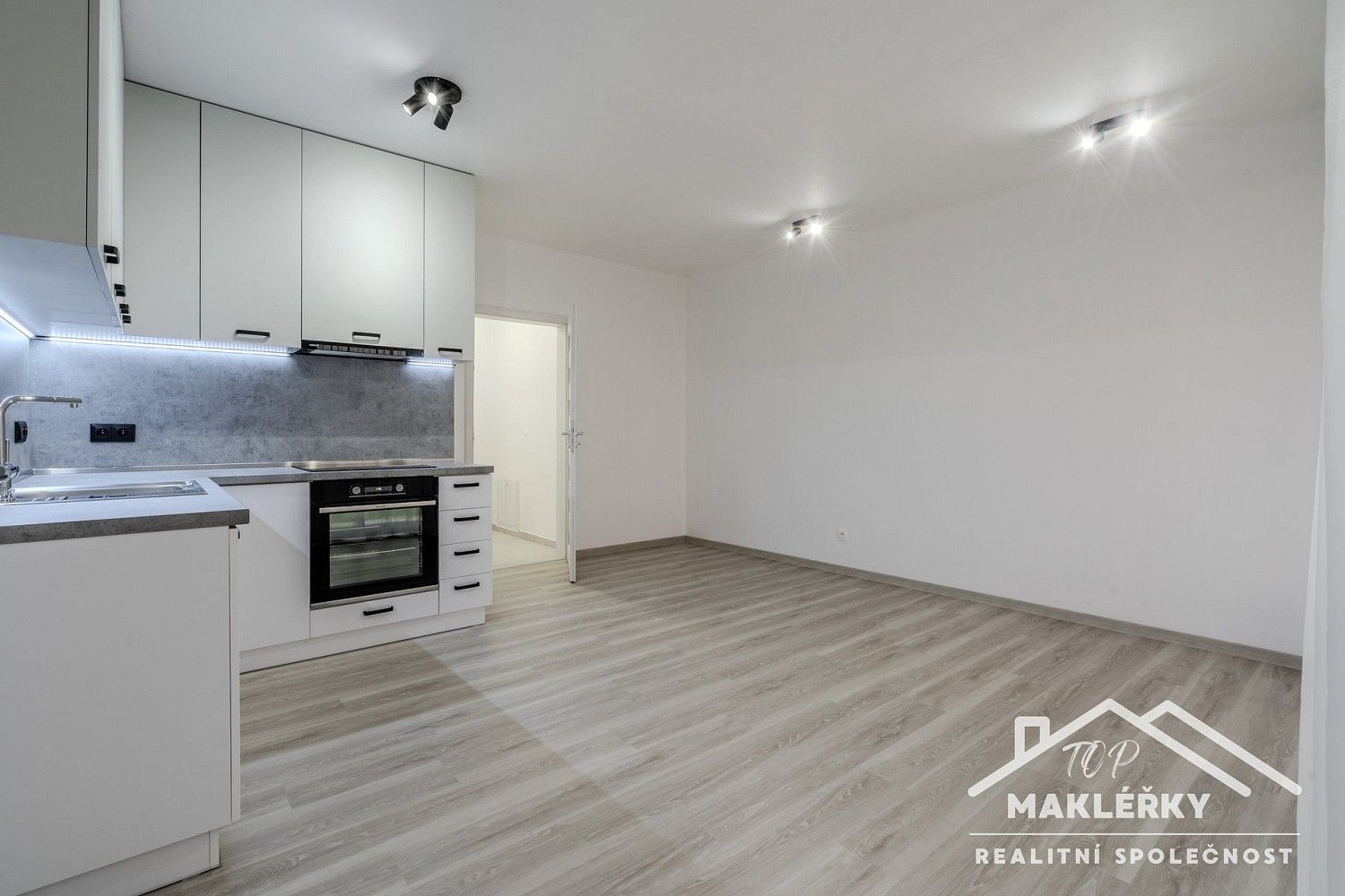 1+kk, Uhlířské Janovice, okres Kutná Hora, Středočeský kraj, 30 m² - 1