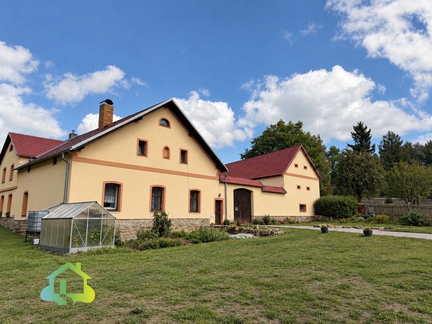 Dům, 260 m²