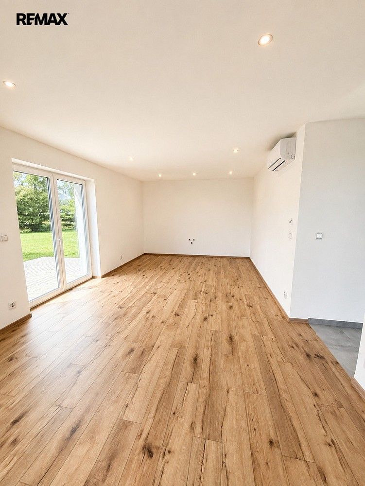 Rodinné domy, Vrbice, okres Karlovy Vary, Karlovarský kraj, 98 m² - 2