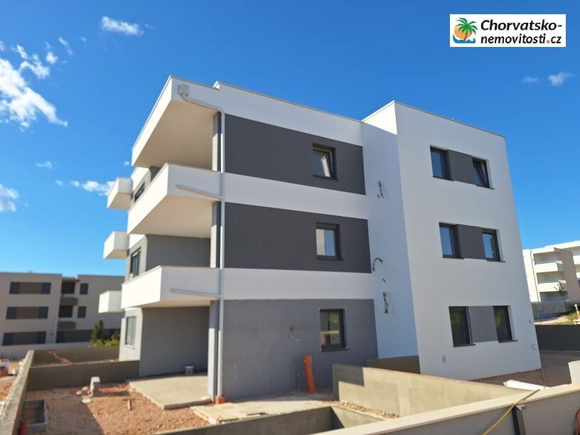 Prodej byt - 987 66, Zahraničí