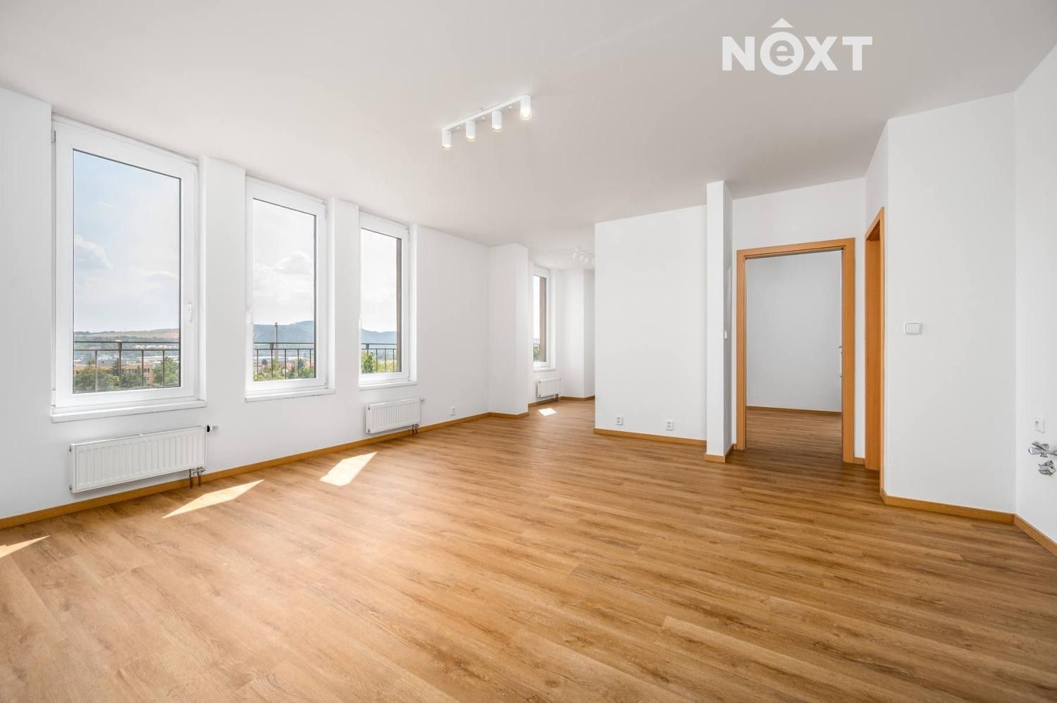 Prodej byt 2+kk - Na Horizontu, Králův Dvůr, 54 m²