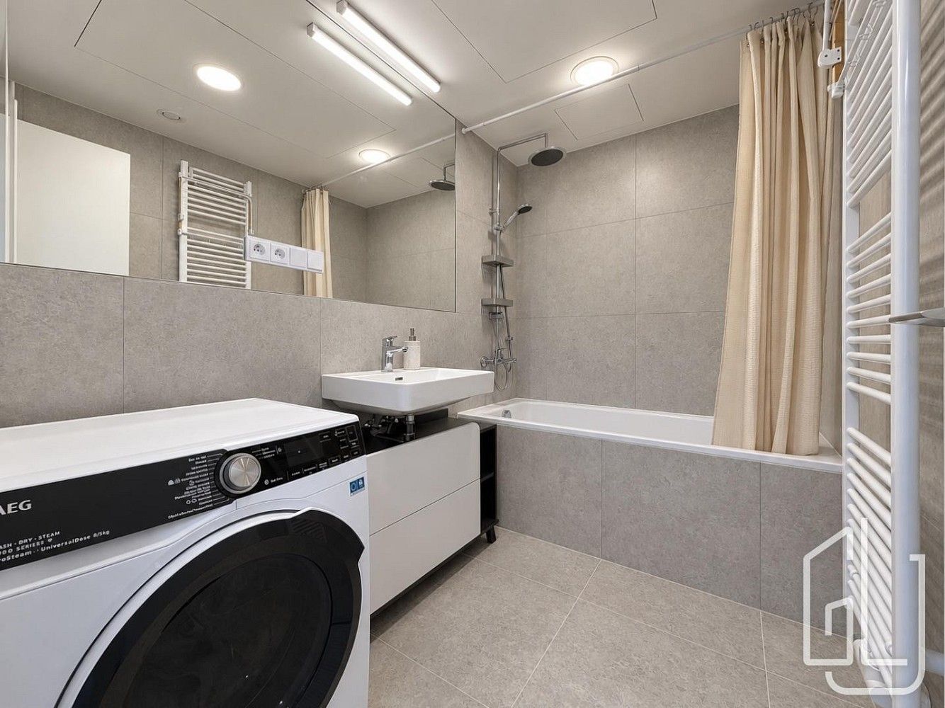 Prodej byt 3+kk - Československého exilu, Praha 4 - Modřany, 85 m² - 5