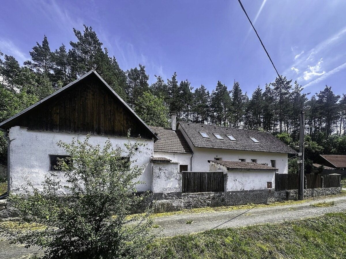 Pronájem rodinný dům - Velké Meziříčí, 594 01