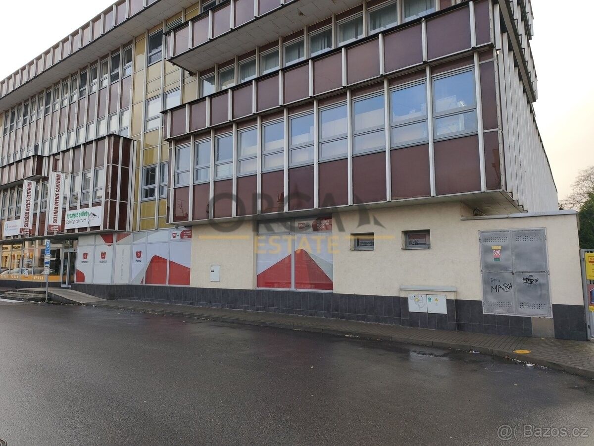 Pronájem obchodní prostory - Kyjov, 697 01