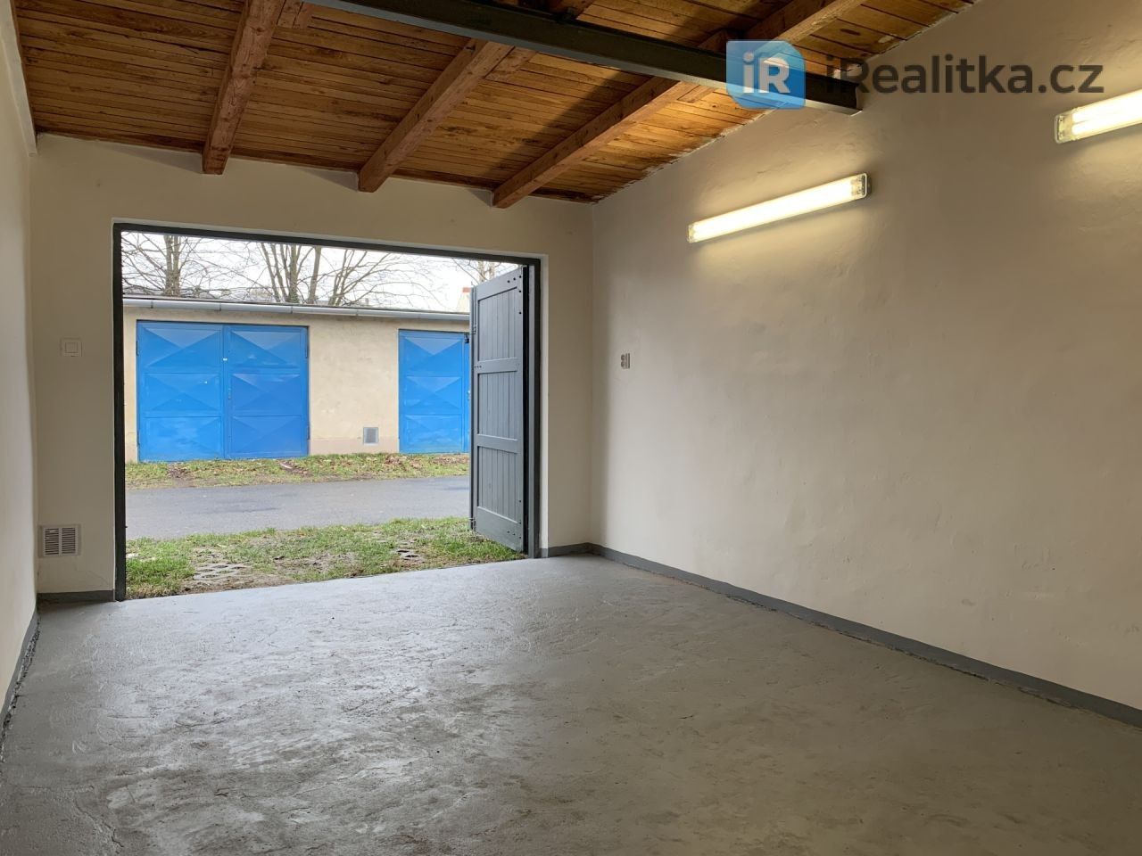 Prodej garáž - Závodní, Ostrava, 22 m²