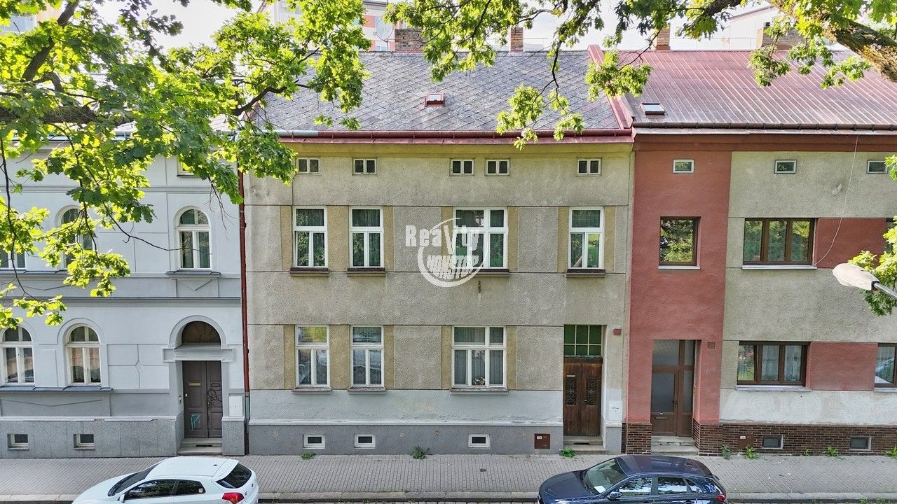 Rodinné domy, Štefánikovo náměstí 1983, Jihlava, 199 m² - 1