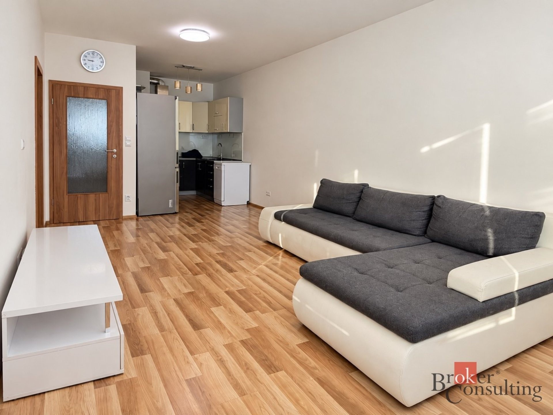 2+kk, Pod radnicí, Praha, 52 m² - 2