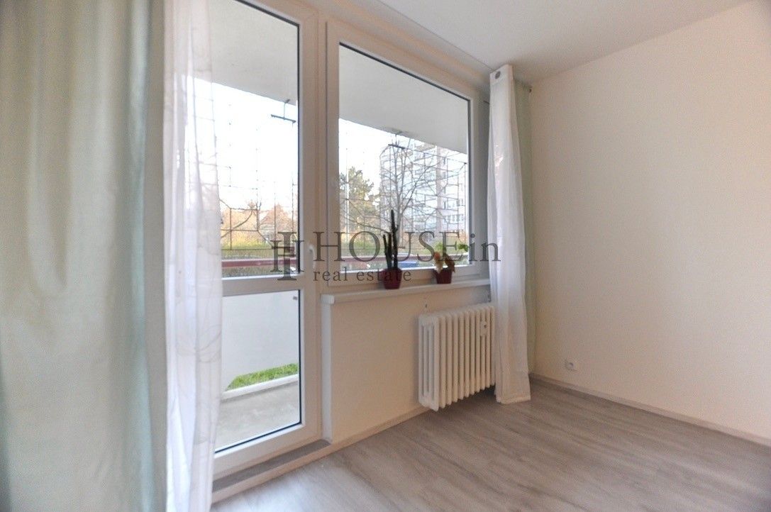 Pronájem byt 2+kk - Na záhonech, Praha, 49 m²