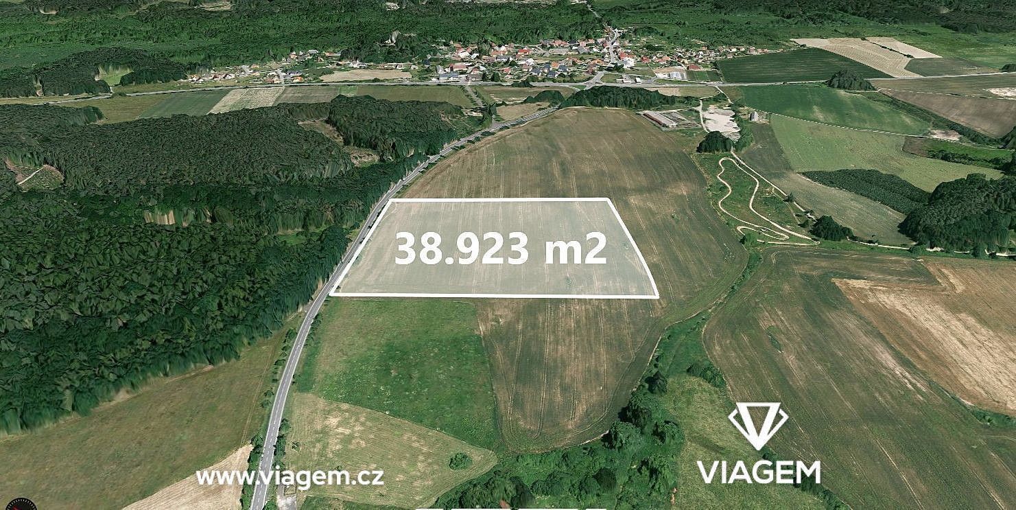 Zemědělský pozemek, 14 596 m²