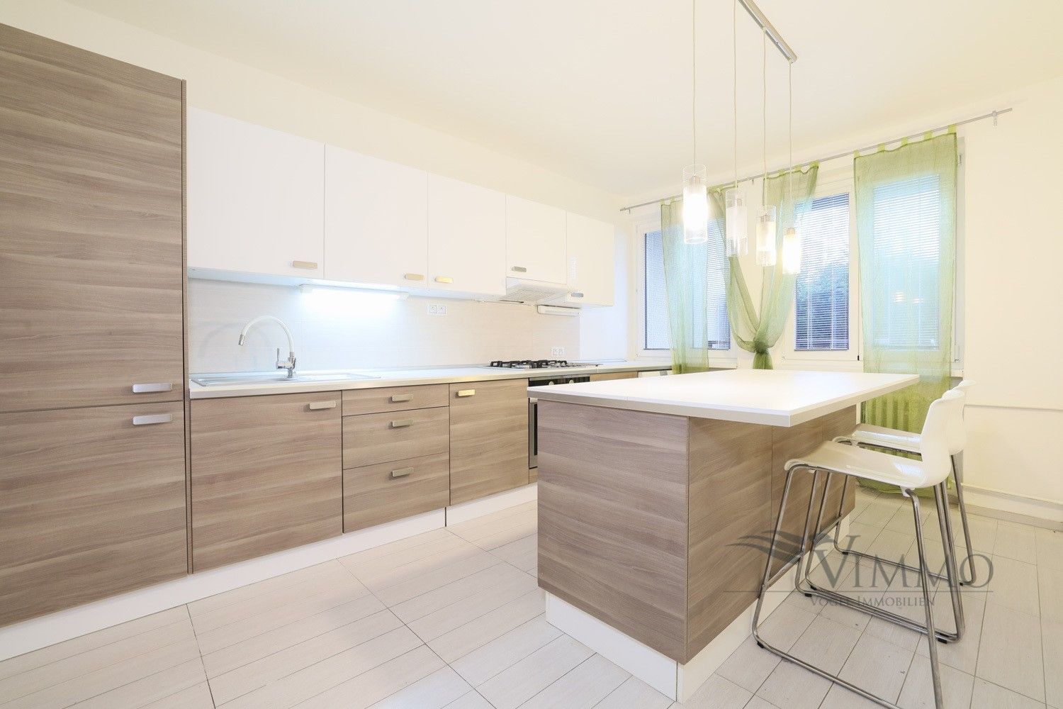 5+kk, Pod Kotlářkou 1152, Praha, 133 m²