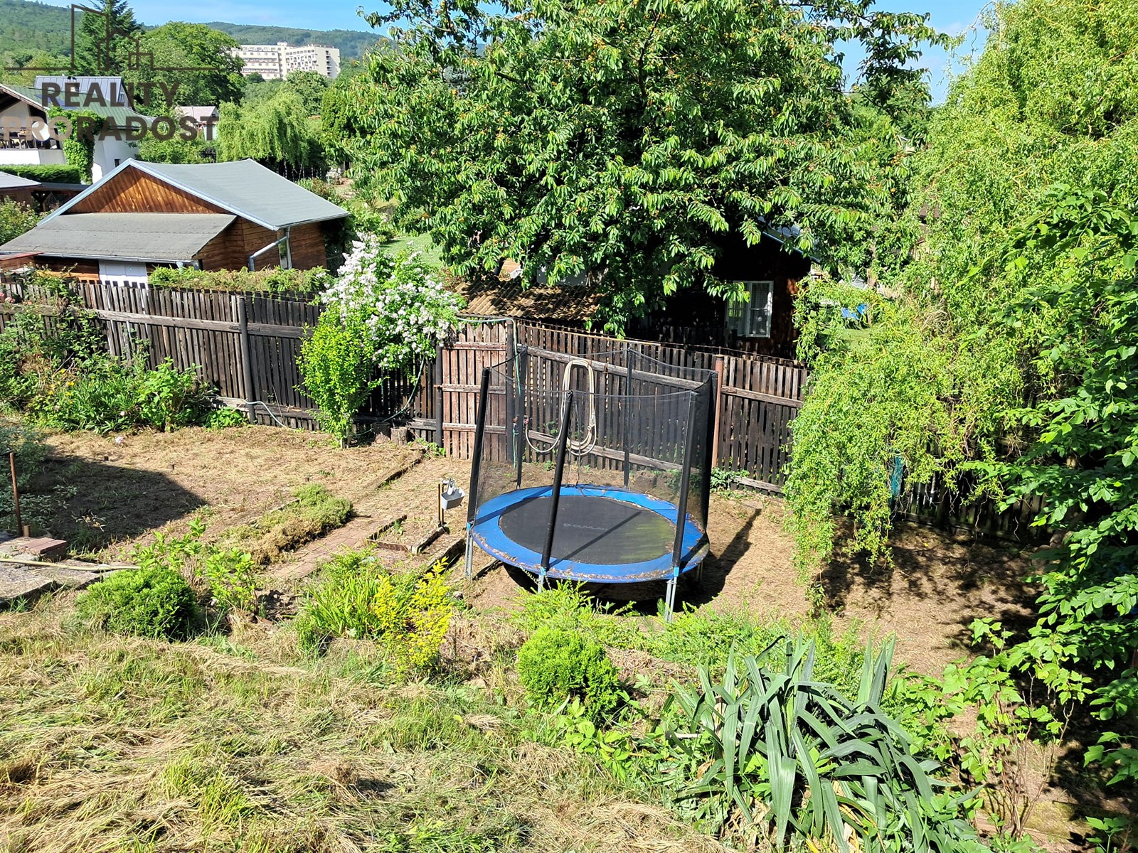 Zahrada · 494 m² · Litvínov - 3