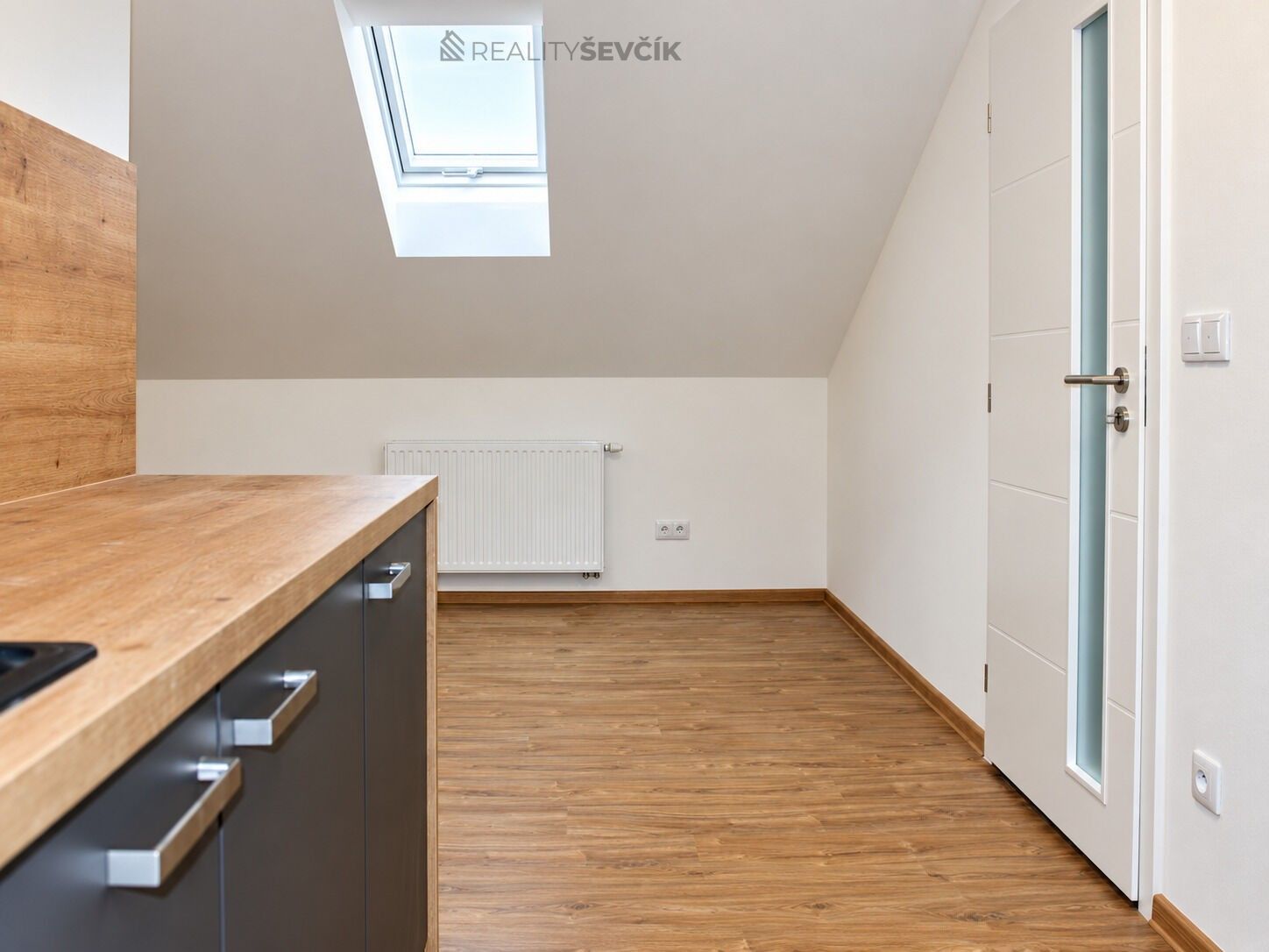 Byt 2+kk · 60 m² · Nádražní, Zliv - 4