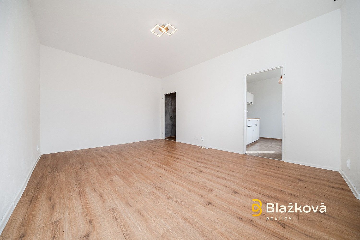 Byt 2+1 · 50 m² · Podroužkova, Ostrava - 4