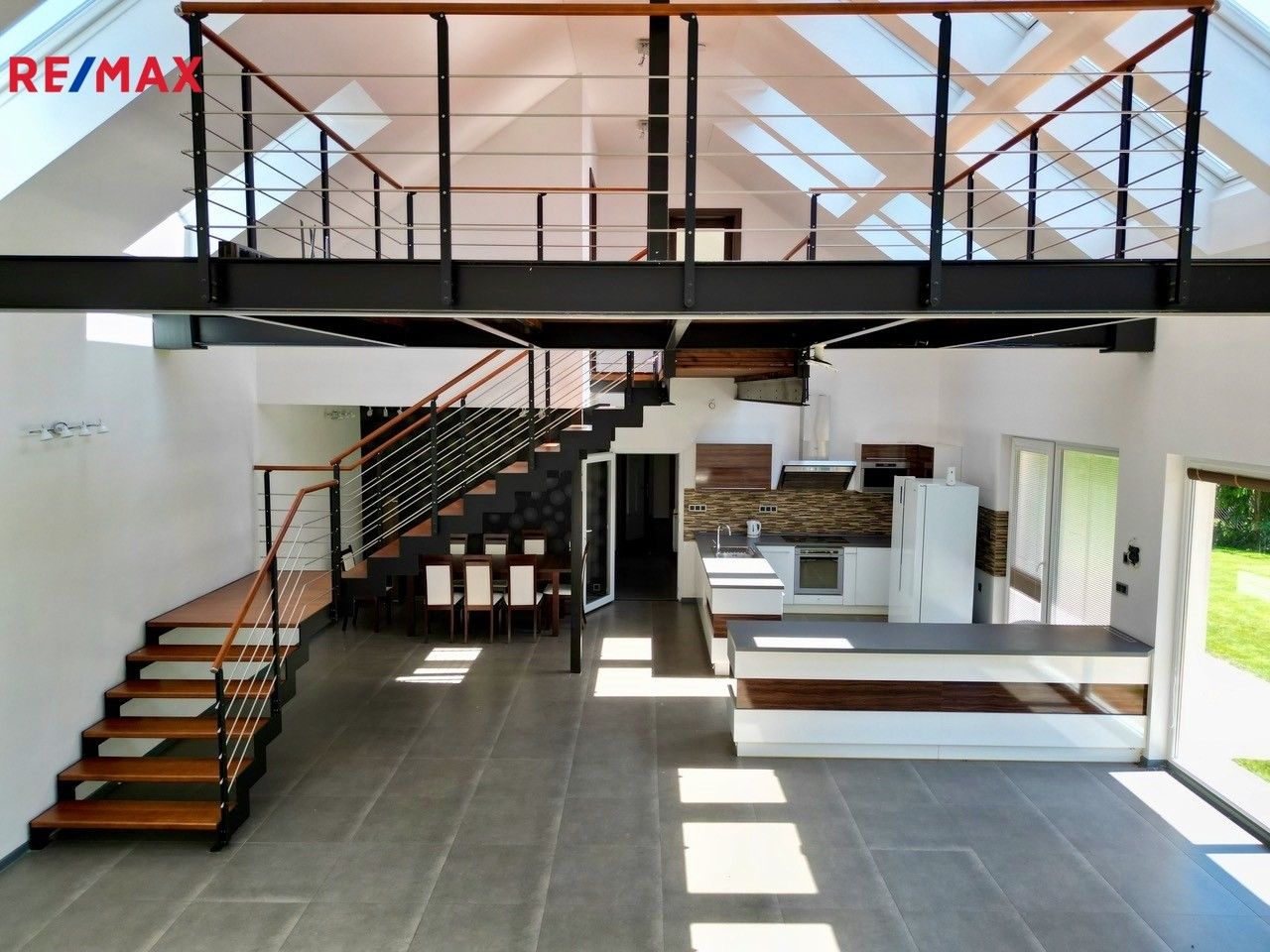 Rodinné domy, , Pětihosty, 200 m²