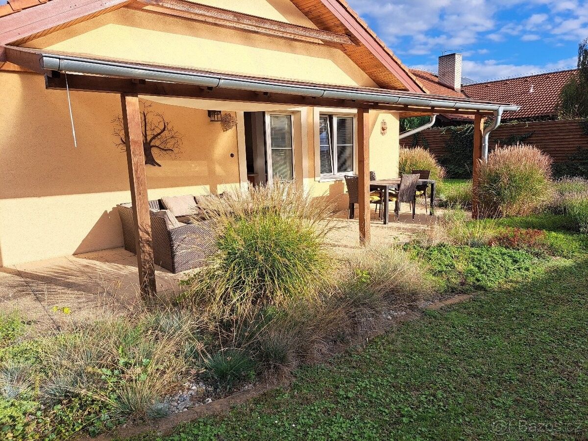 Byty, Jenštejn, 250 73