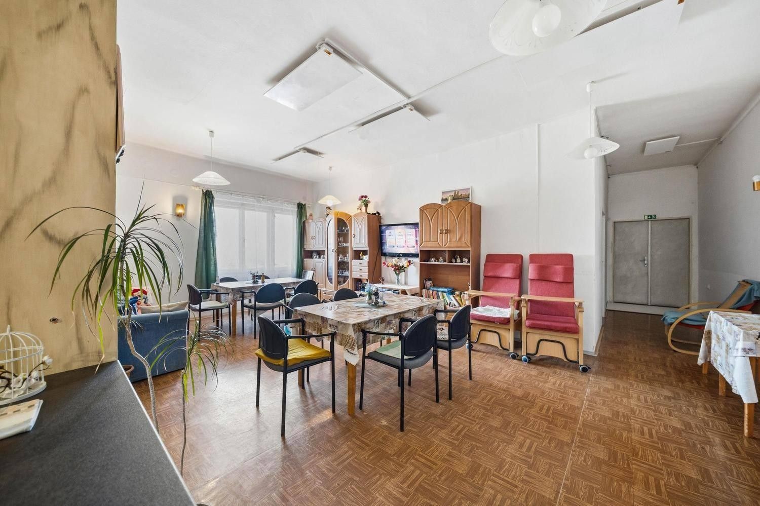 Ubytovací zařízení · 930 m² · Albrechtice - 4