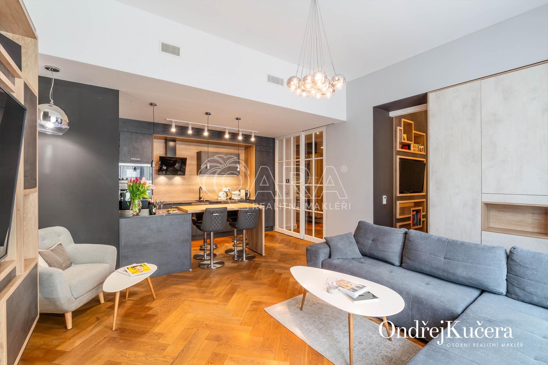Byt 2+kk · 61 m² · Dlážděná  , Praha Nové Město - 3