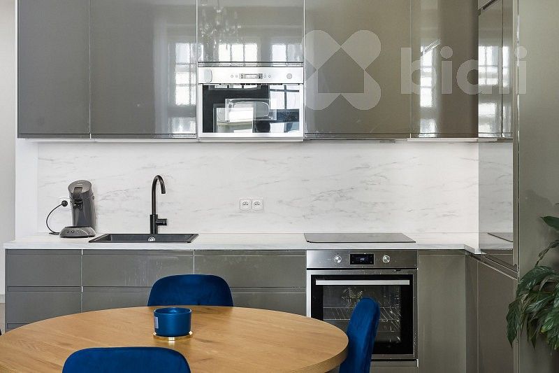 Prodej byt 2+kk - Čs. armády, Praha 6 - Bubeneč, 82 m² - 5