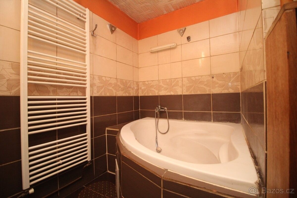 Rodinný dům · Byšice, 277 32 - 4