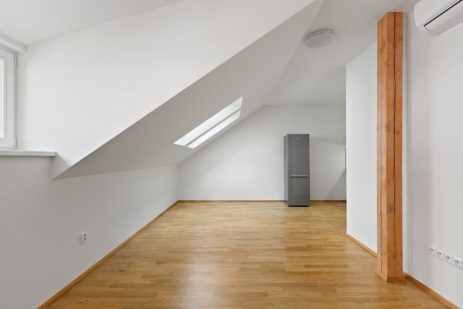 Pronájem byt 1+kk - Slavojova, Praha - Nusle, 34 m² - 5