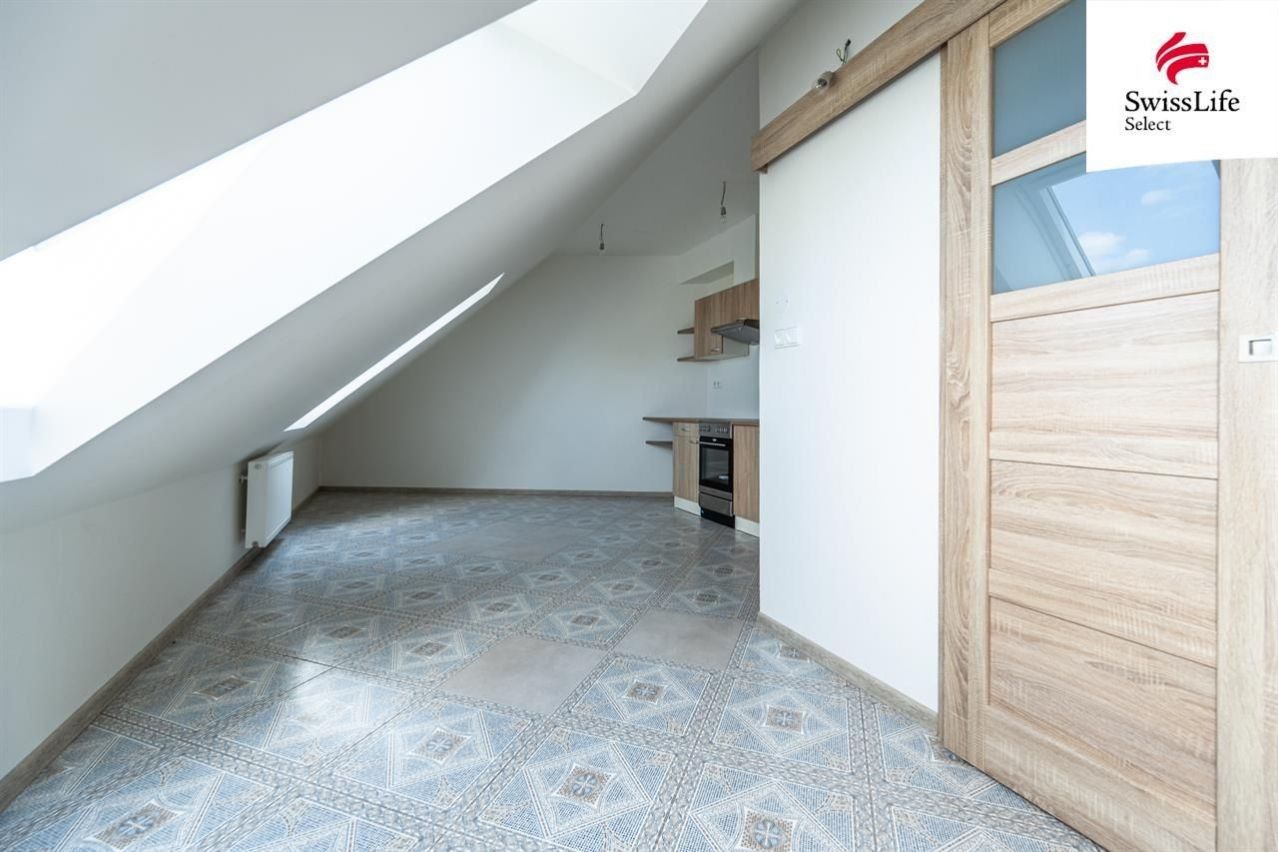 Prodej byt 2+kk - Břežany II, 57 m²