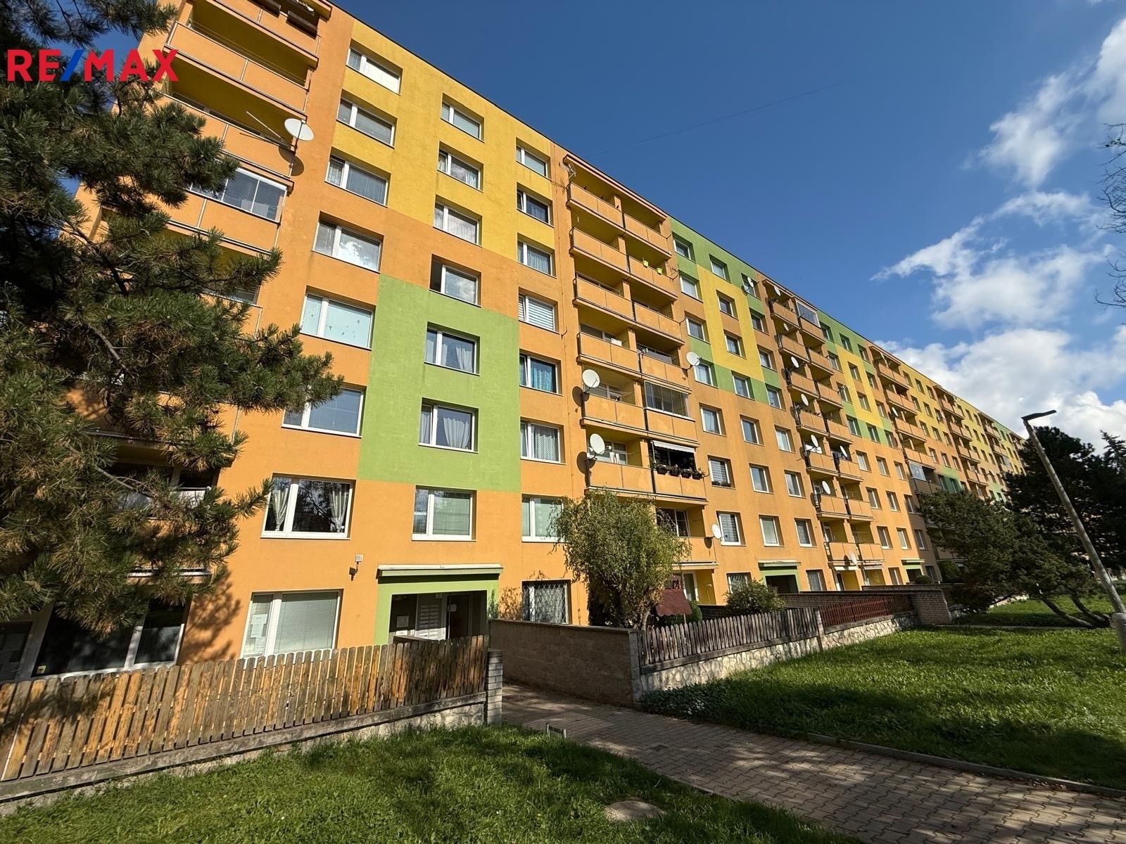 1+1, Sídliště Za Chlumem, Bílina, 35 m²