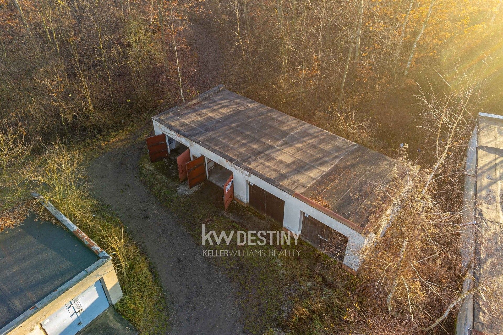 Prodej garáž - Újezdeček, 48 m²