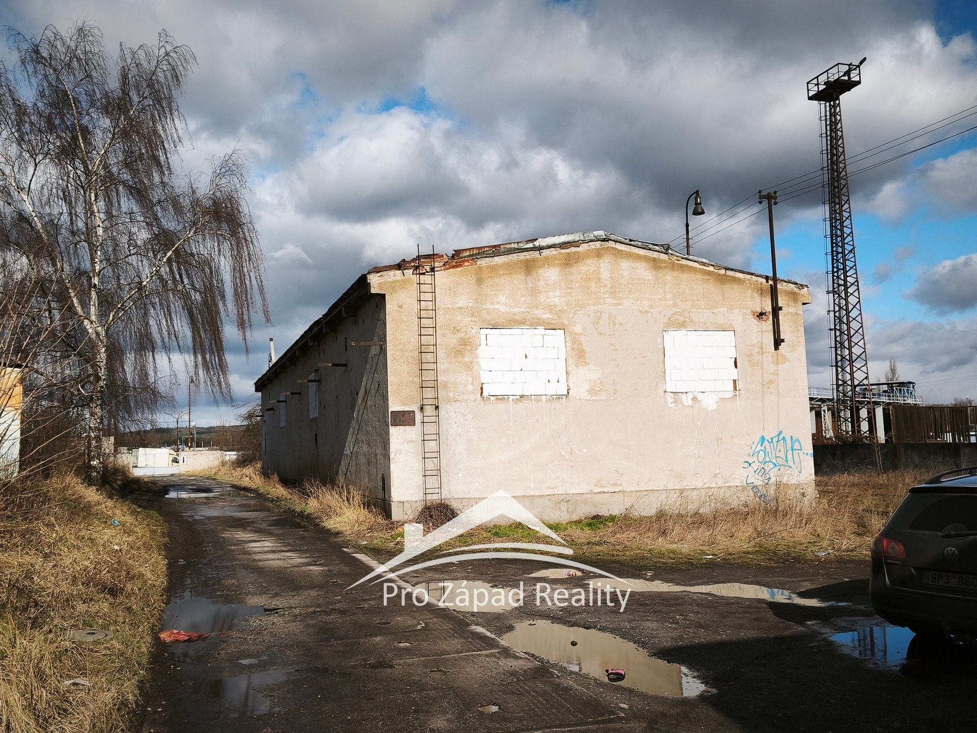 Sklady, Plzeň, 301 m²