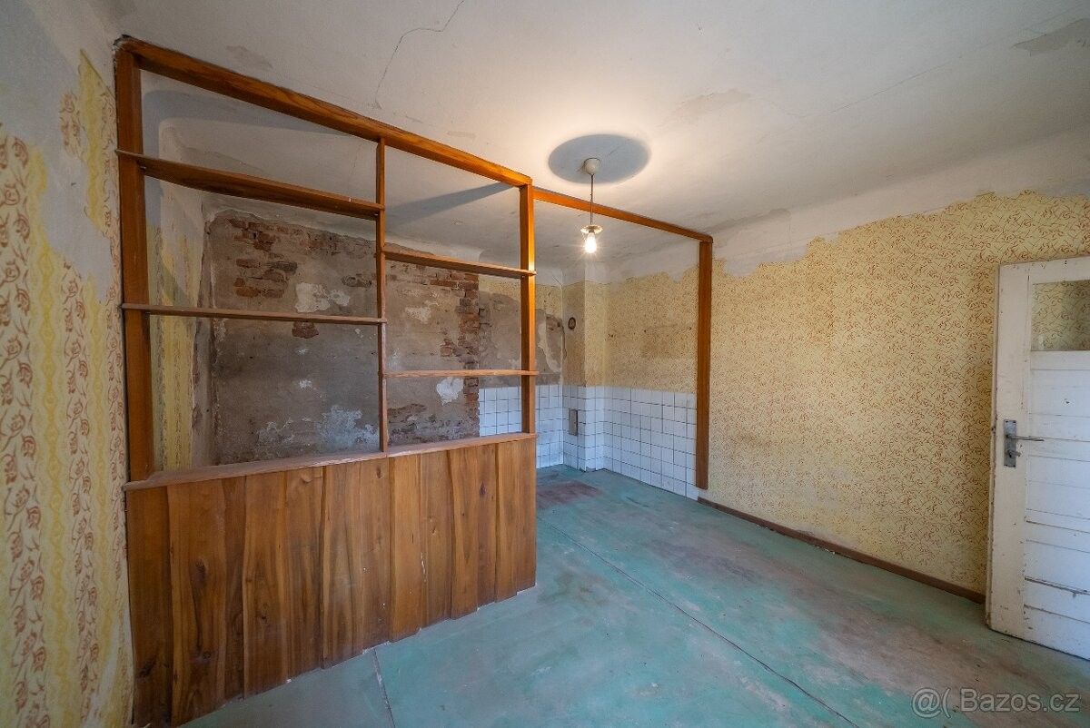 Rodinné domy, Čejkovice, 696 15