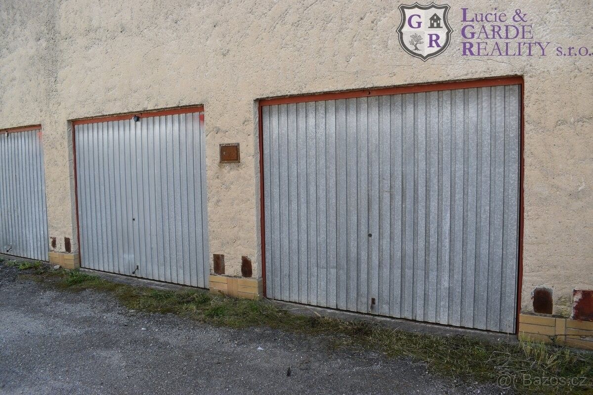 Garáže, Tábor, 390 03