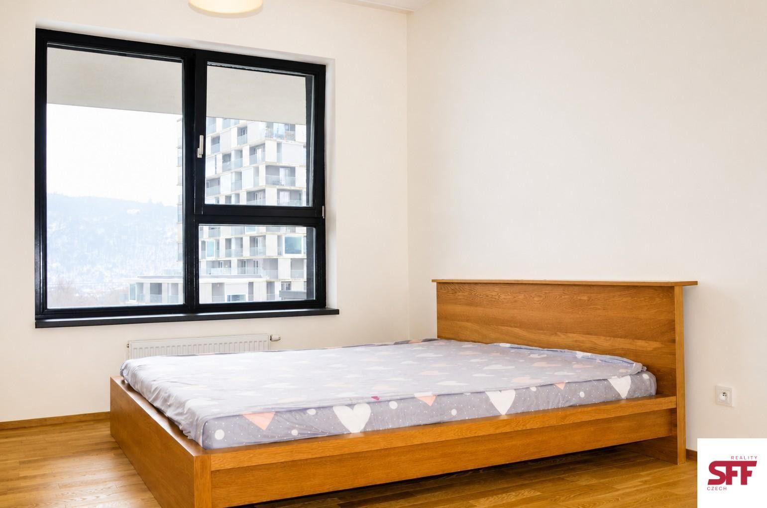 Byt 1+kk · 32 m² · Mezi vodami, Praha - 4