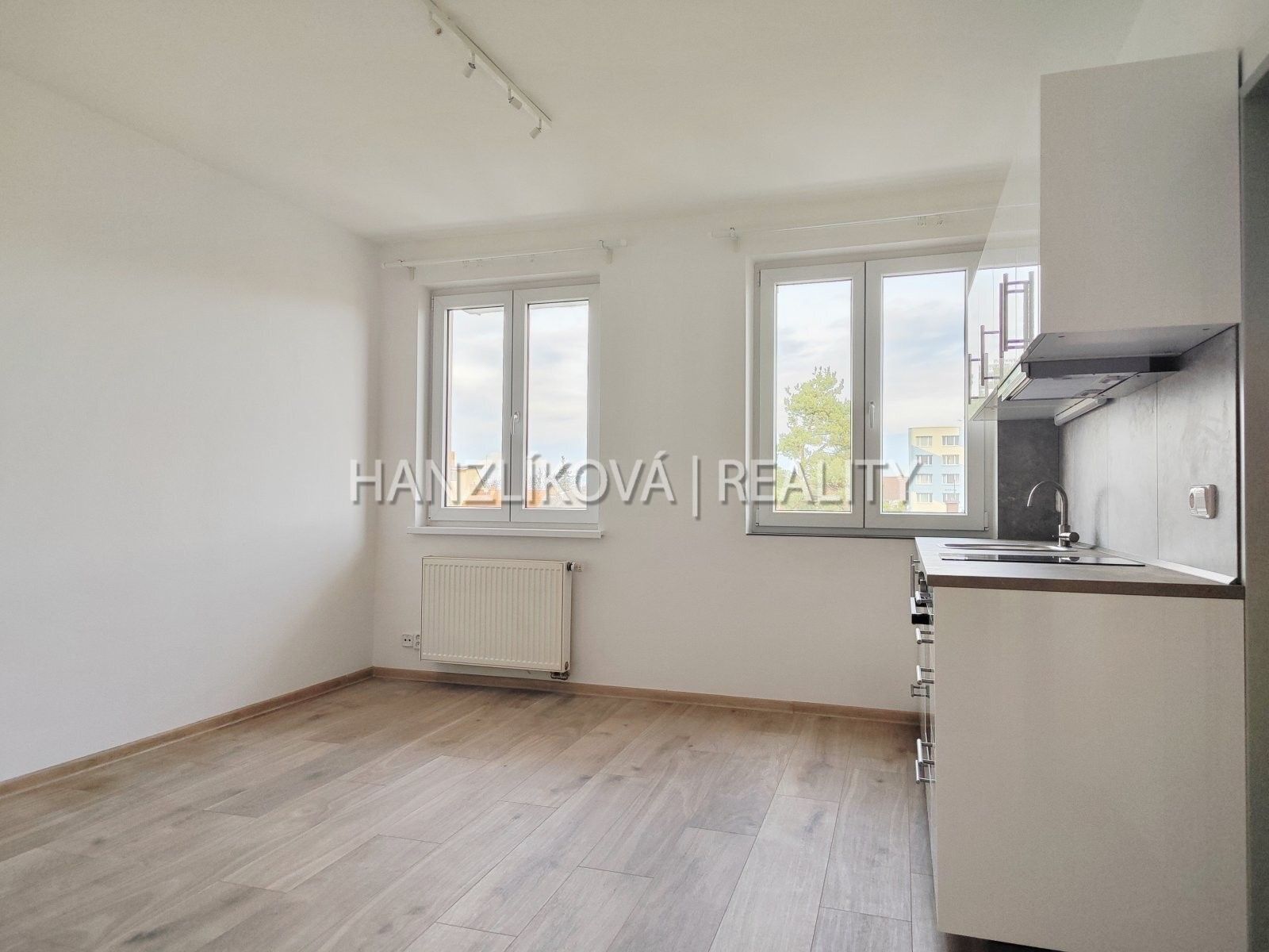 Pronájem byt 2+kk - Fráni Šrámka, České Budějovice, 42 m²