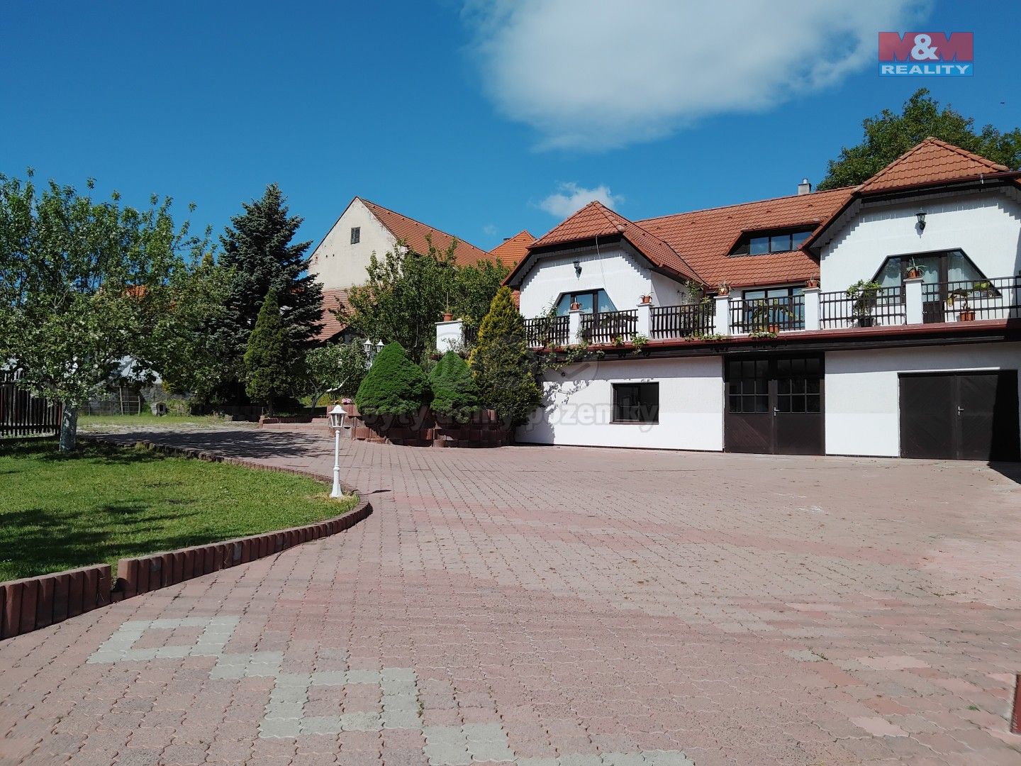 Rodinné domy, Nepomyšl, 410 m²