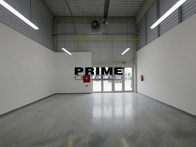 Obchodní prostory · 205 m² · Tiskařská 612, Praha Malešice - 3