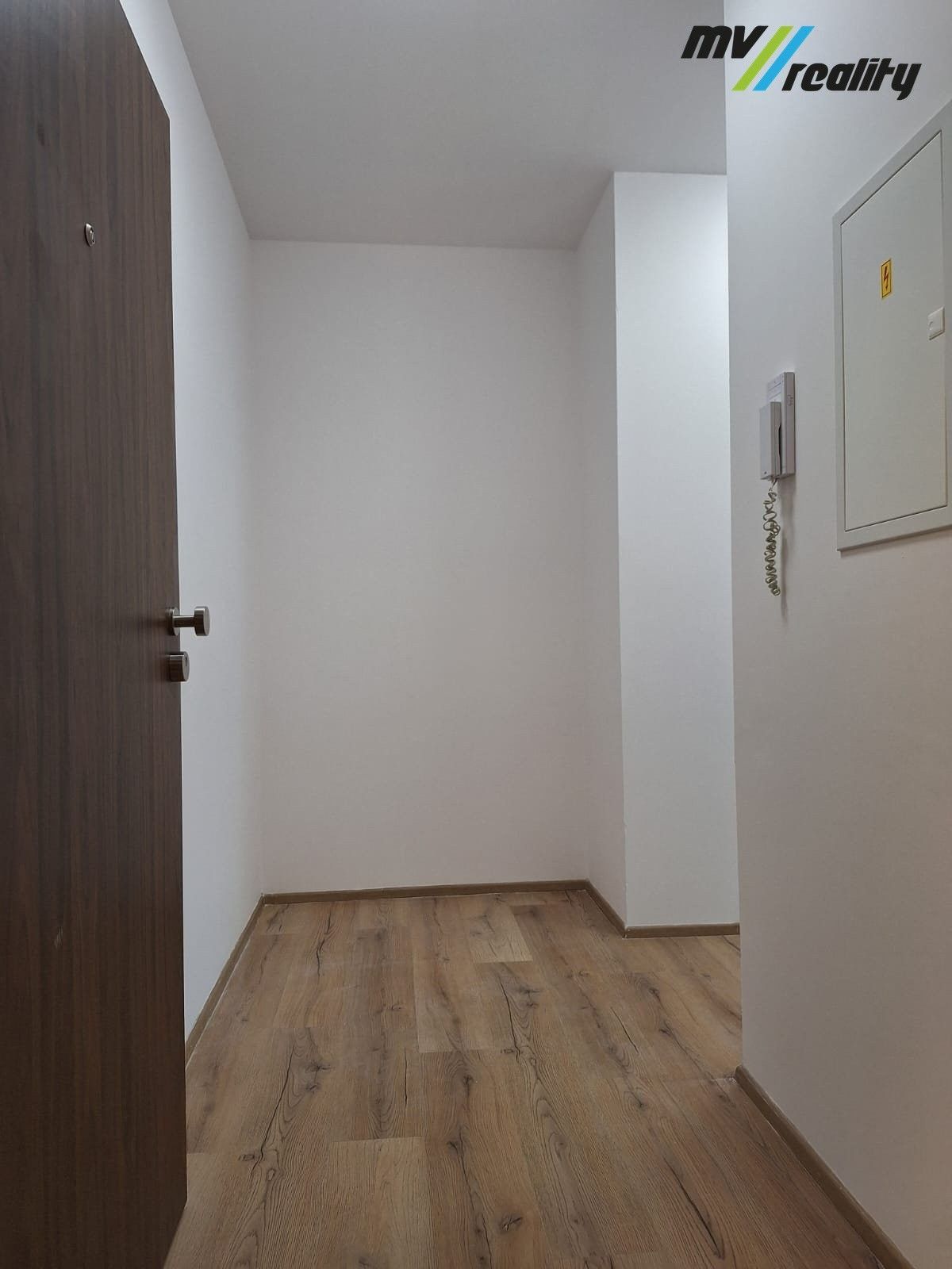 2+kk, Armádní 884, Milovice Mladá, 52 m² - 2