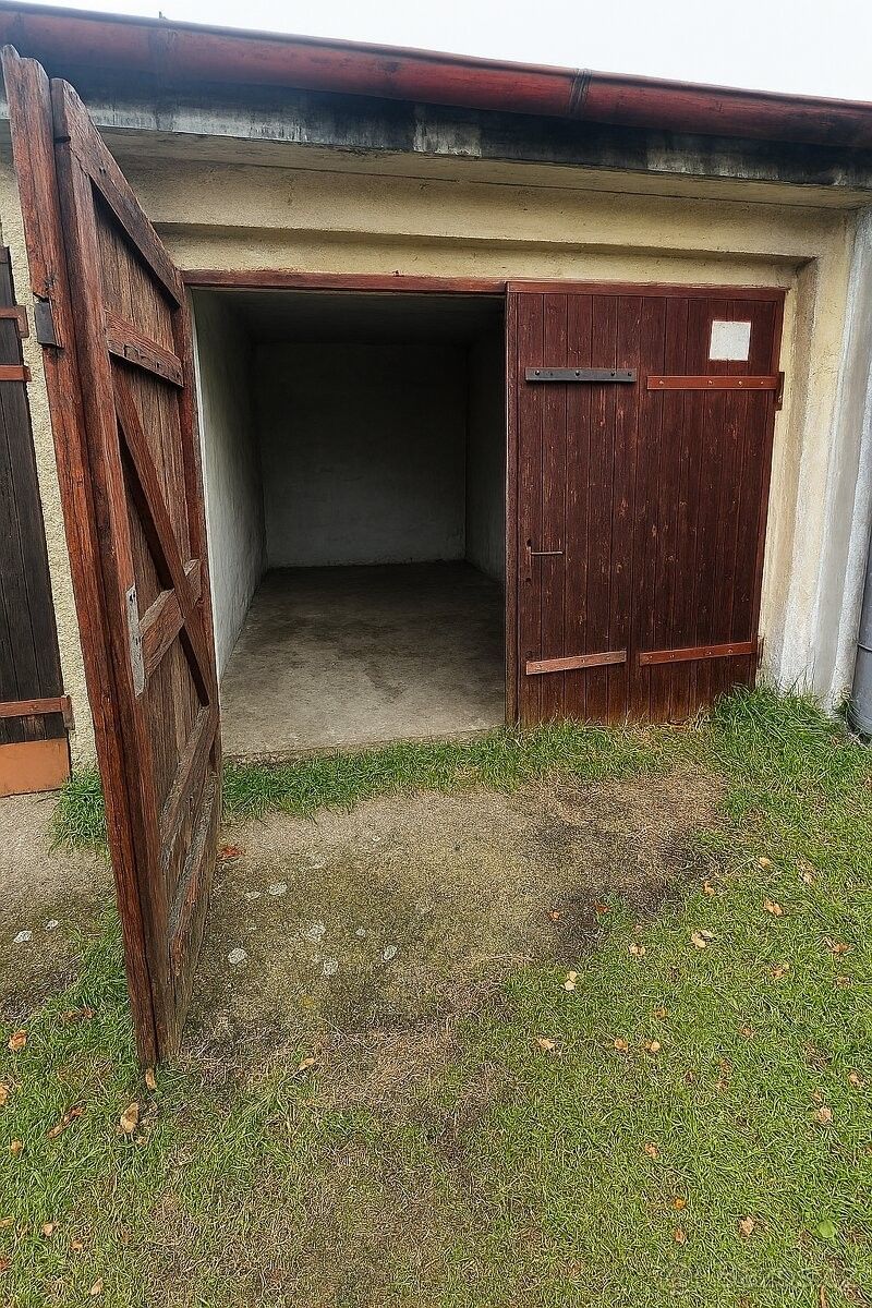 Garáže, Most, 434 01