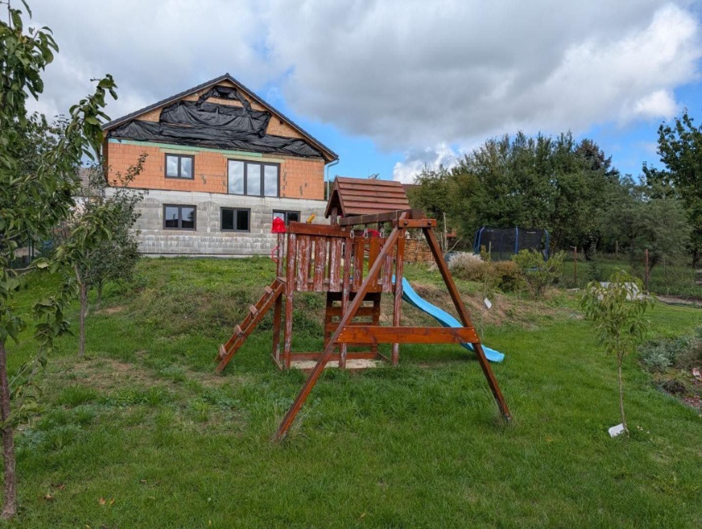 Rodinný dům · 401 m² · Skály - 4