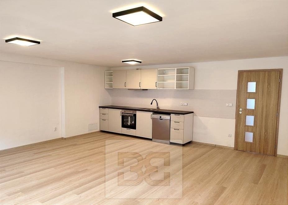 2+kk, Olomoucká, Mohelnice, 75 m²