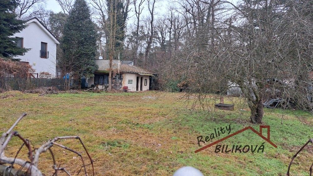 Prodej pozemek pro bydlení - K. Čapka 837, Káraný, 812 m²