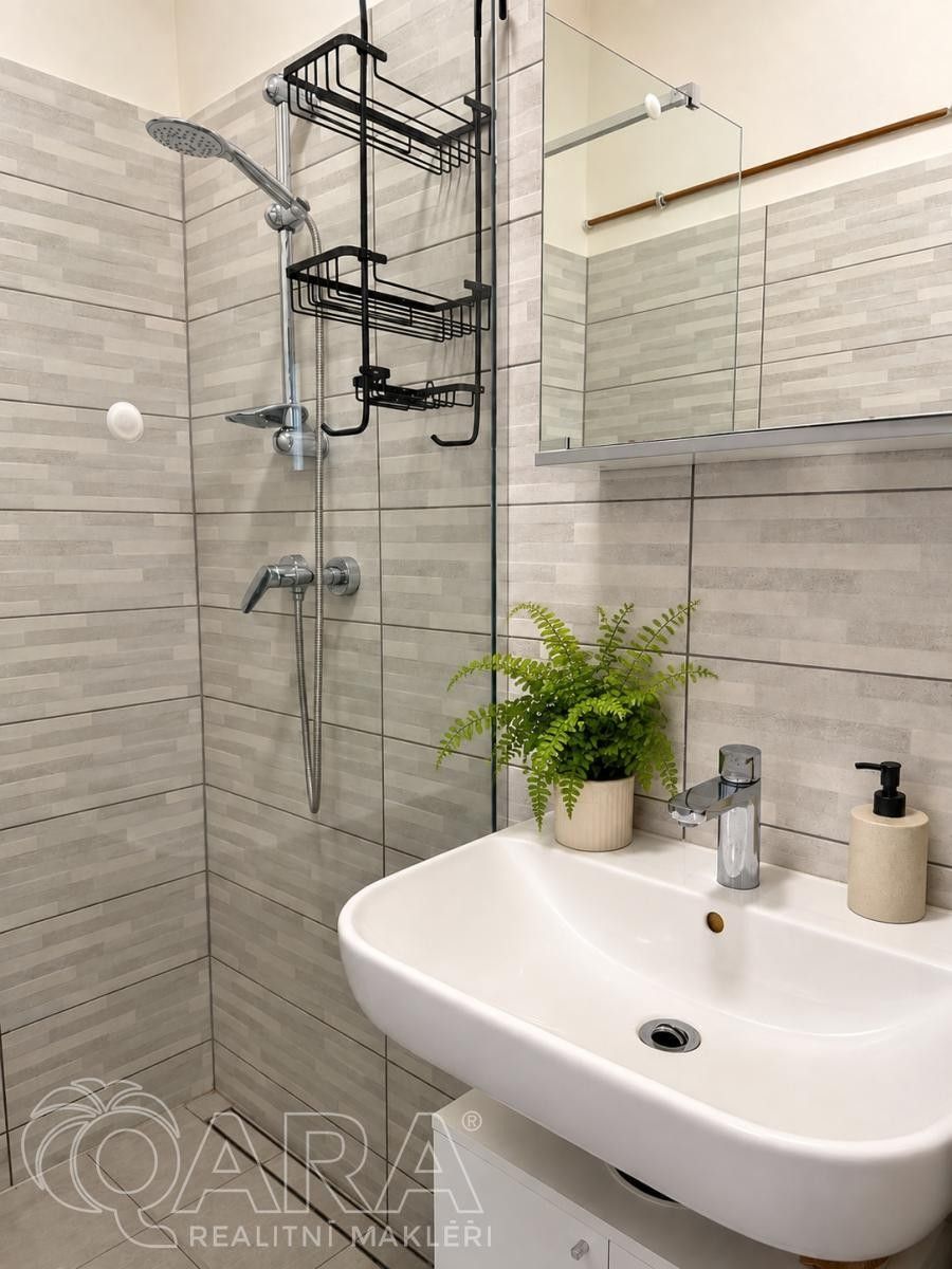 Prodej byt 2+kk - Lounských  , Praha Nusle, 40 m² - 5